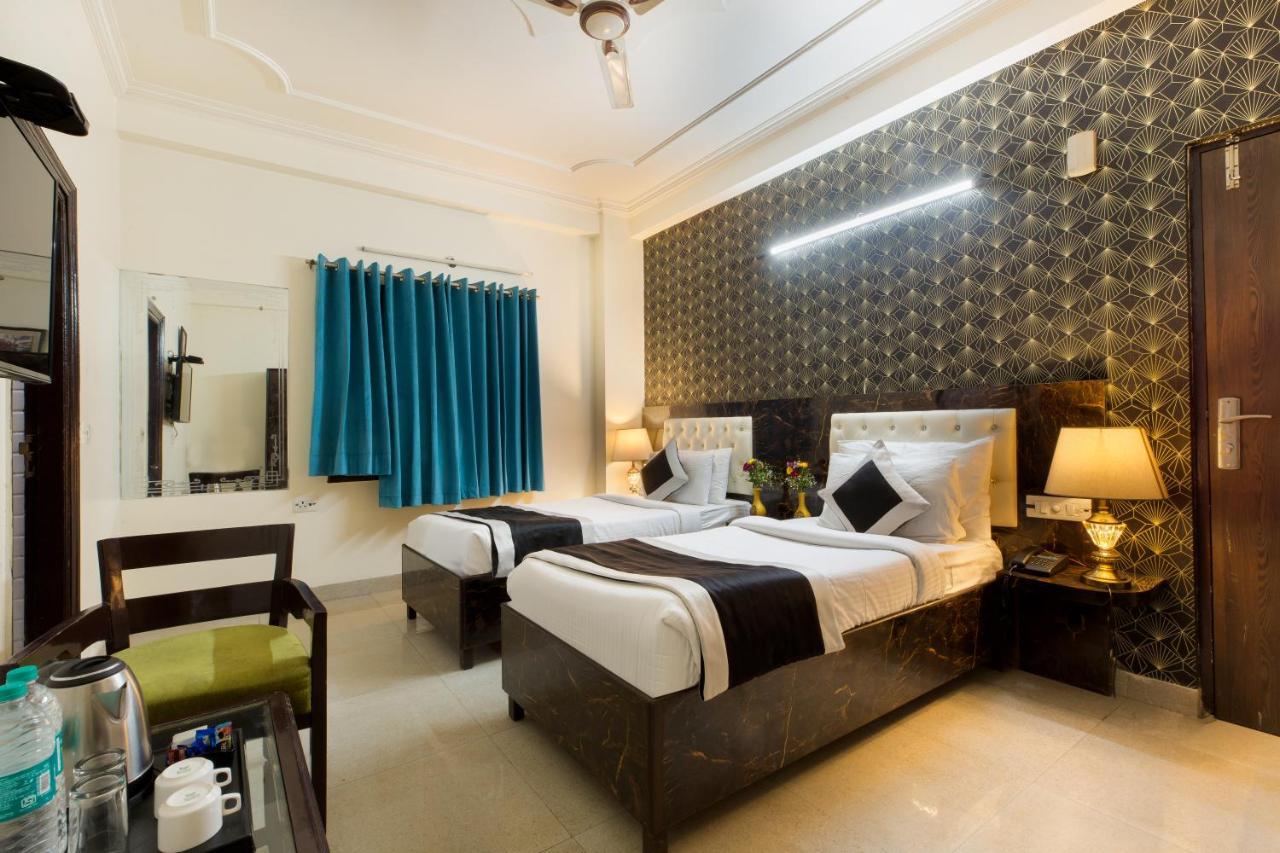 The Alpino Hotel Nueva Delhi Exterior foto