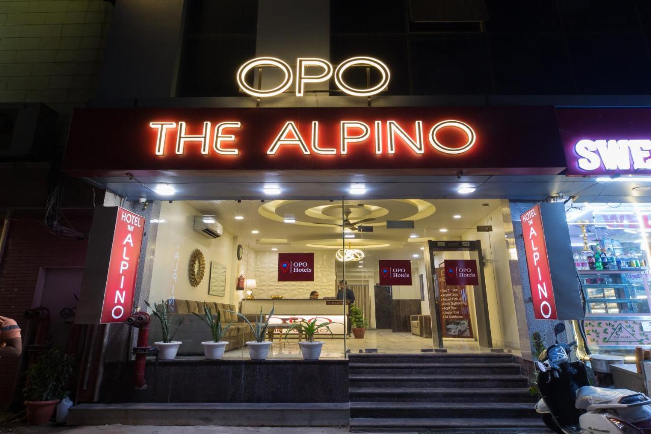 The Alpino Hotel Nueva Delhi Exterior foto